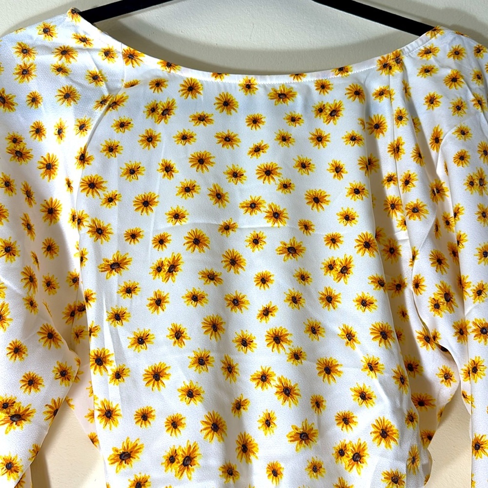 Weworewhat Daisy balloon Sleeve Crop Top size L NWT - Picture 6 of 9